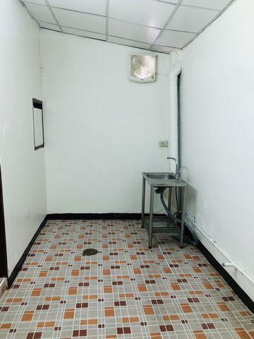 ขายทาวน์เฮ้าส์ 2 ชั้น 18.8 ตร.วา หมู่บ้านเย็นสุข ลาดพร้าว 87 แยก 8 6