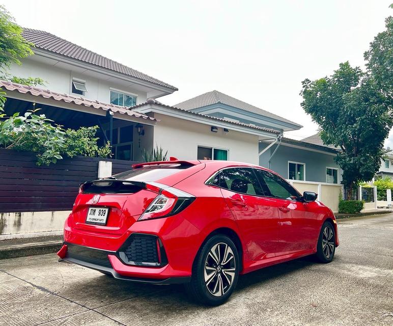 HONDA CIVIC FK 1.5 TURBO  ปี 2018 Top สีแดง  3