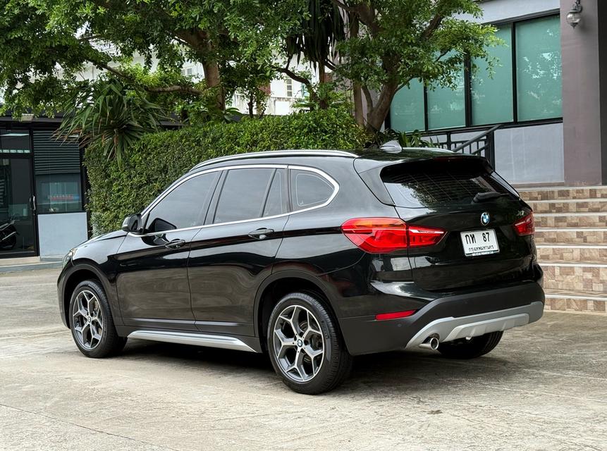 2018 BMW X1 F48 18D รถมือเดียวสภาพป้ายแดง รถวิ่งน้อยเพียง 63,000 กม เข้าศูนย์ตรงระยะ ไม่เคยมีอุบัติเหตุครับ 6