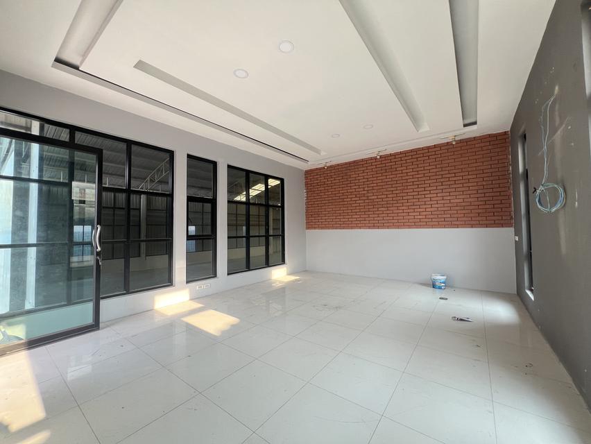 โกดังโรงงาน ให้เช่า หรือ ขาย คลังสินค้าพร้อมออฟฟิศ ให้เช่าพื้นที่ 800 ตรม. คลอง4 ลำลูกกา 13