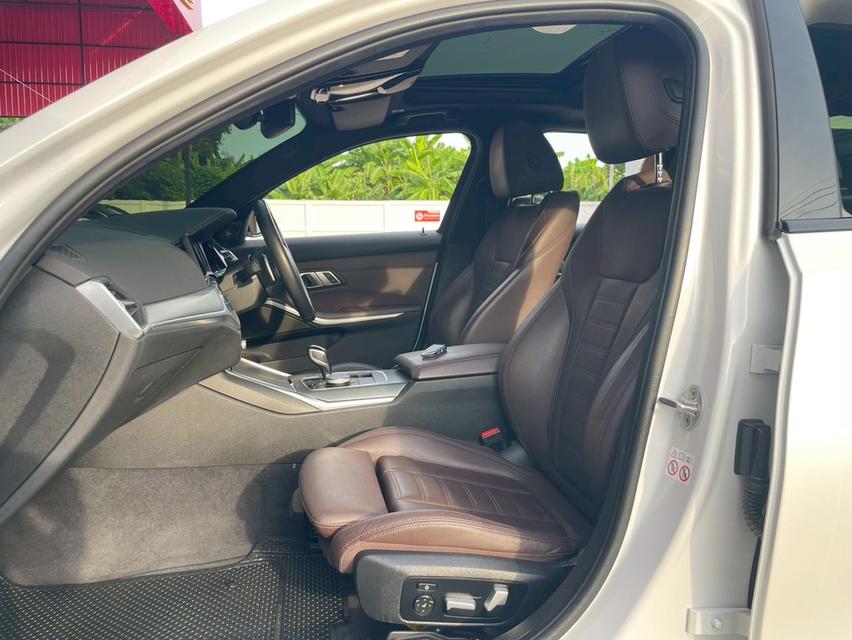 BMW SERIES3 330e M SPORT ปี 2021 โฉม G20 ปี18-ปัจจุบัน (ป้ายสลับ) 10