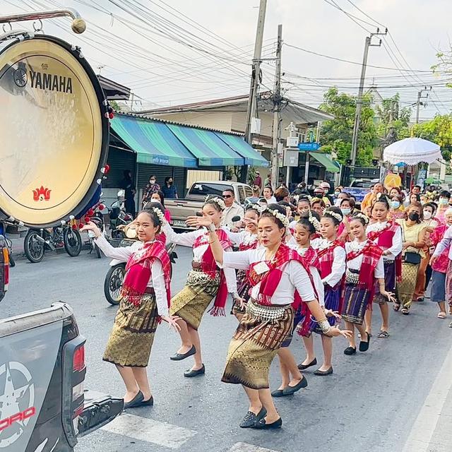ดนตรีแห่เทียน บริการแตรวงแห่เทียนพรรษา 5