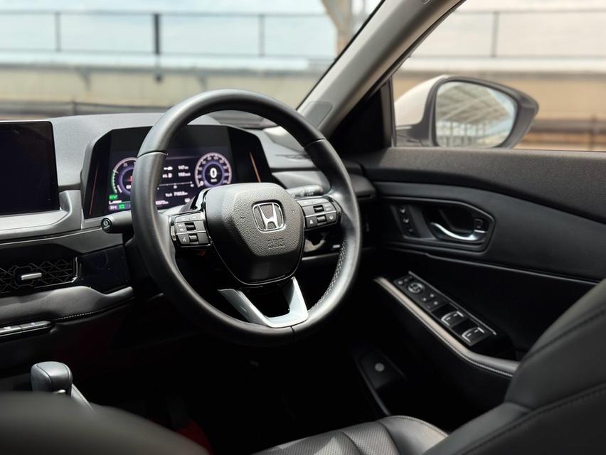 Honda Accord e:HEV ELปี 2023 ไมล์ 45,xxx kmราคา 1,190,000 รูปที่ 8