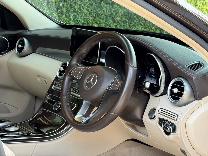 2015 BENZ C180 EXCLUSIVE รถมือเดียวออกป้ายแดง รถวิ่งน้อยเพียง 39,000 กม รถเข้าศูนย์ทุกระยะ รถไม่เคยมีอุบัติเหตุครับ รูปที่ 10