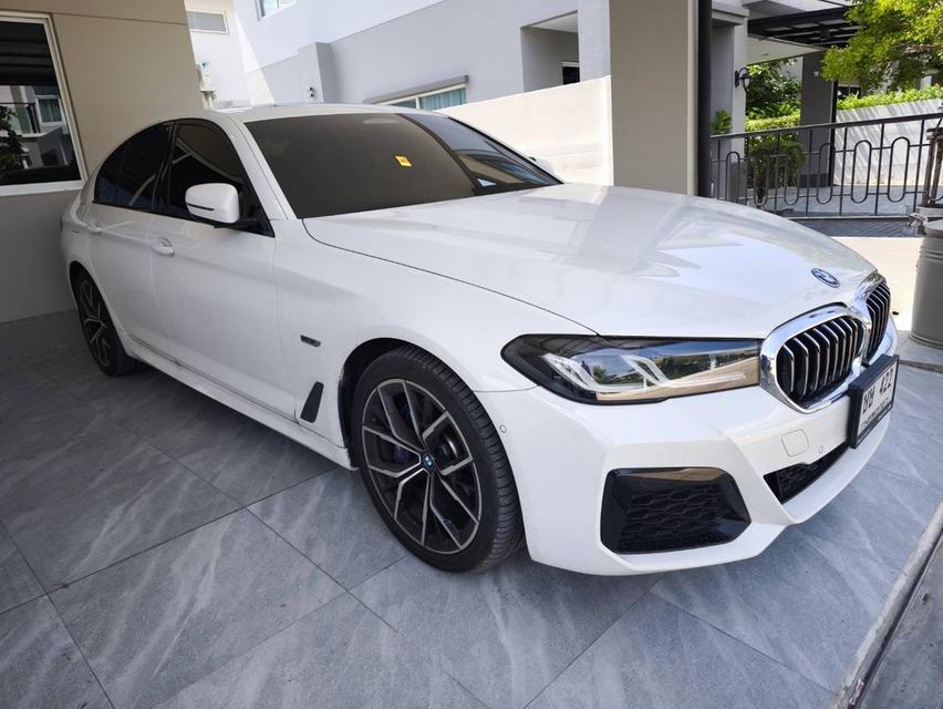 ด่วนก่อนขึ้นราคา 2022 BMW 530e MSport รหัส KPV422