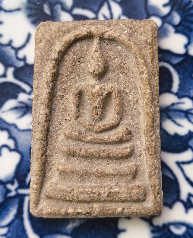 พระสมเด็จเนื้อเก่าค่ะ รูปที่ 5