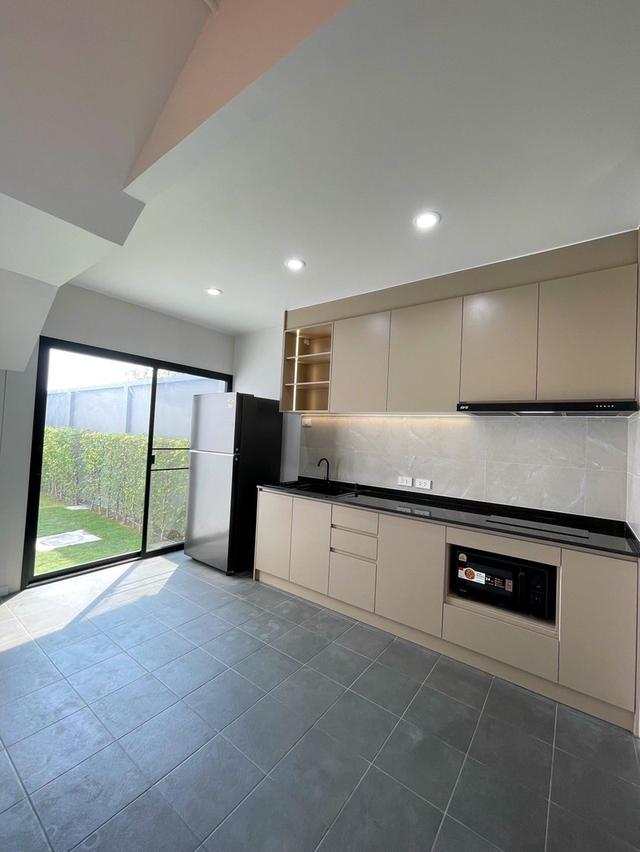 ให้เช่าบ้านเดี่ยว2 ชั้น โครงการ พิมนารา ศรีนครินทร์-บางนา อยู่ติดถนนหลัก 4 นาที ถึง เมกาบางนา 4