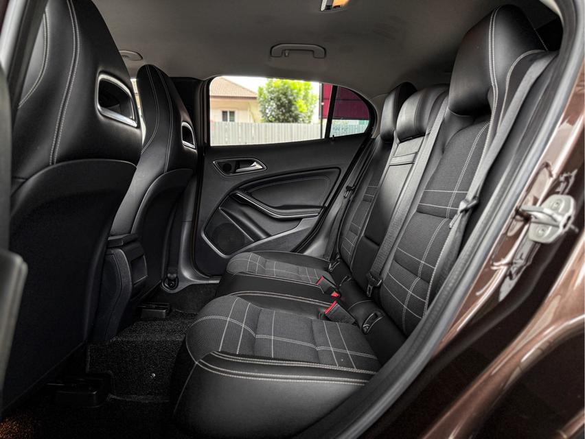 2014 BENZ GLA-CLASS, 200 12