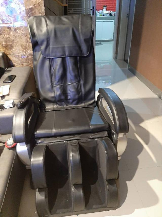 เก้าอี้นวดไฟฟ้าเพื่อสุขภาพครบวงจร 4