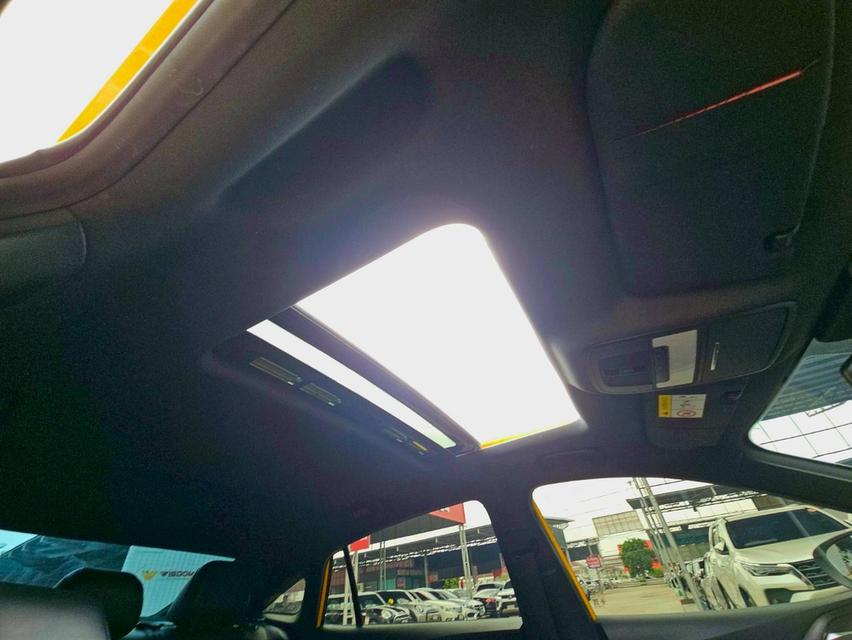 รหัสรถ SEZ1218 MG 5 1.5 D+ Sunroof เกียร์ ออโต้ เบนซิน สี เหลือง ปี 2023 17