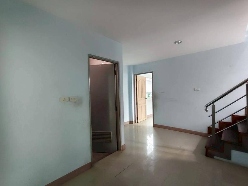 อาคารพาณิชย์ 3 ชั้น ซอยลาดพร้าว 101 ถนนลาดพร้าว แขวงคลองจัน เขตบางกะปิ กรุงเทพมหานคร 10