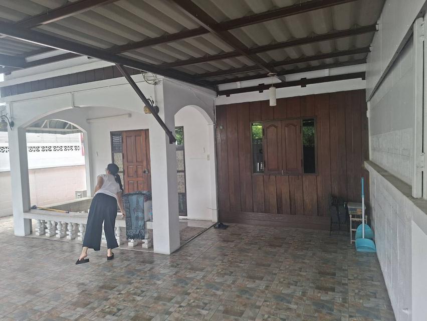 บ้านแฝด 3 ห้องนอน 2 ห้องน้ำ 2