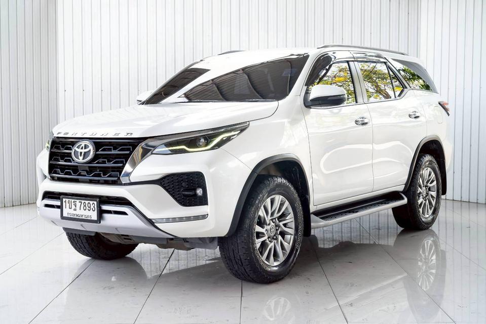 TOYOTA FORTUNER 2.4 G ปี 2020 สีขาว โฉม ปี15-ปัจจุบัน