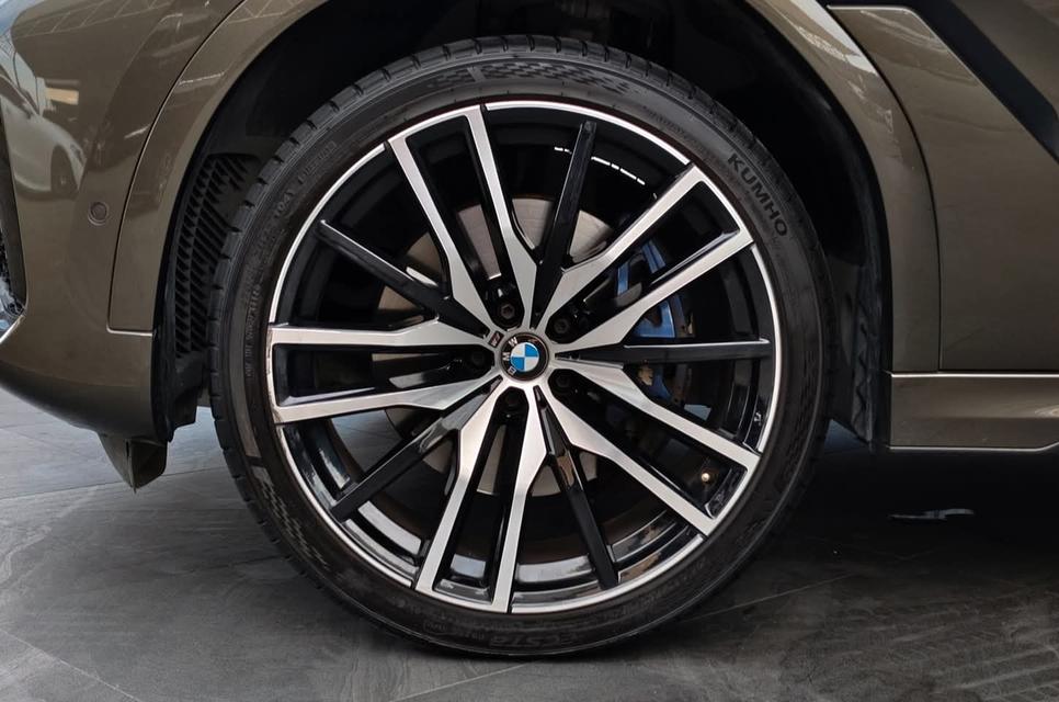 X6 xDrive40i Msport 15