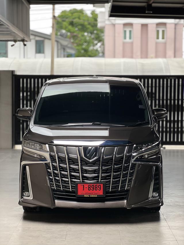 Toyota Alphard 2.5 SC Package