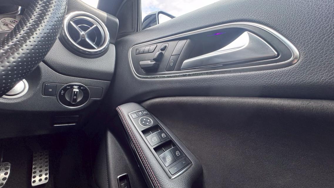 รหัสรถ TPV53 🎊 Mercedes Benz GLA250 2.0 AMG Dynamic 🎊 2016 16