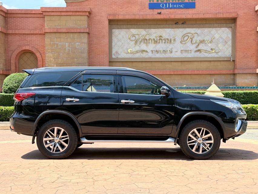 รหัสรถ PJP2528 2019 TOYOTA FORTUNER 2.4 V 4WD สีดำ รูปที่ 5