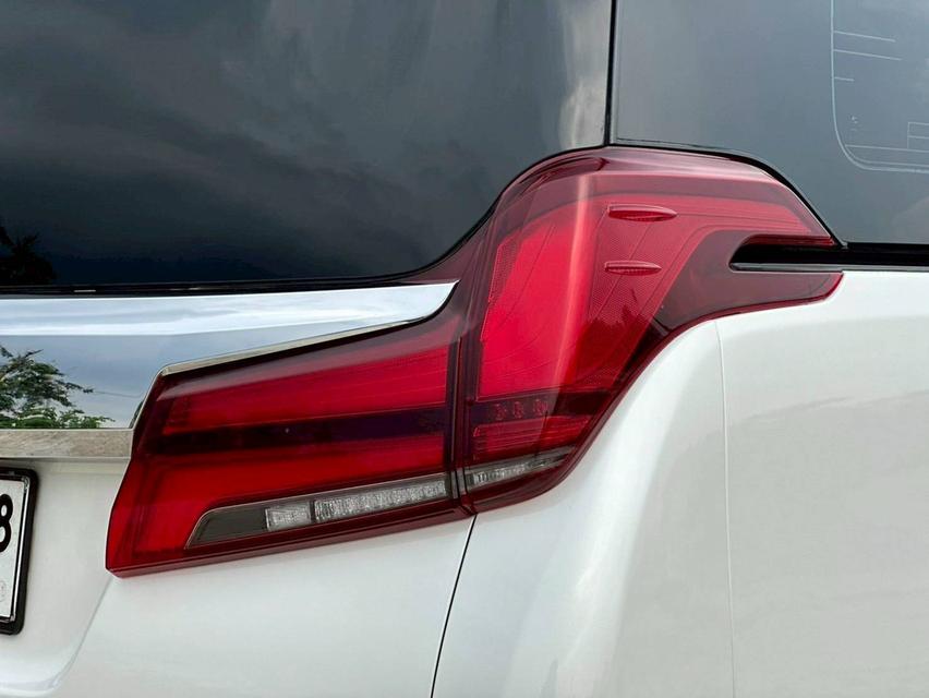Toyota Alphard 2.5 SC Package MNC ปี 2020 จด 2021 9