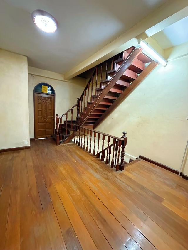 ตึกแถว 1 คูหา ใกล้รถไฟฟ้าสายเหลือง 4