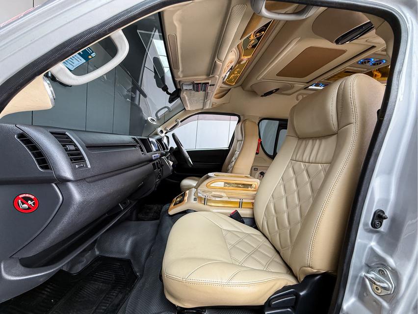 รหัสรถ WRT291 2017 TOYOTA COMMUTER 3.0 D4D โฉมปี05-19 สีเทา ดีเซล เกียร์ออโต้ VIP เต็ม 7