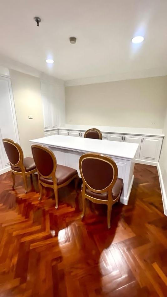 ให้เช่า คอนโด โมเดอร์น ทาวน์ 203 ตรม. 3นอน 3น้ำ ชั้น9 วิวโล่ง ใกล้btsเอกมัย ทองหล่อ 6