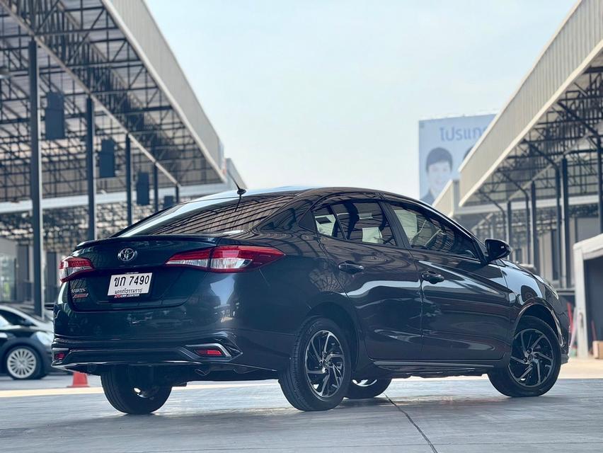 Toyota Yaris Ativ 1.2 Sport ปี 2021 17