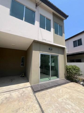 ให้เช่าบ้างนาป่าชลบุรี ให้เช่าบ้านถนนเลี่ยงเมืองชลบุรี โซนนาป่า ท้องคุ้ง หมู่บ้านพฤกษาอมตะบายพาส122 บ้าน 3 ห้องนอน 2 ห้อ 1