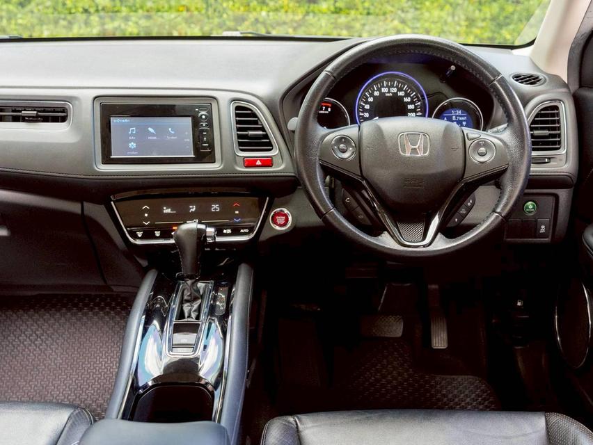Honda HR-V 1.8E Limited ปี จด 2017 12