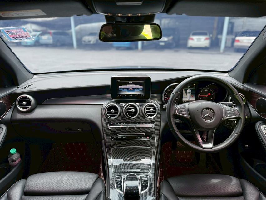 Mercedes Benz GLC250d ปี 2018   18
