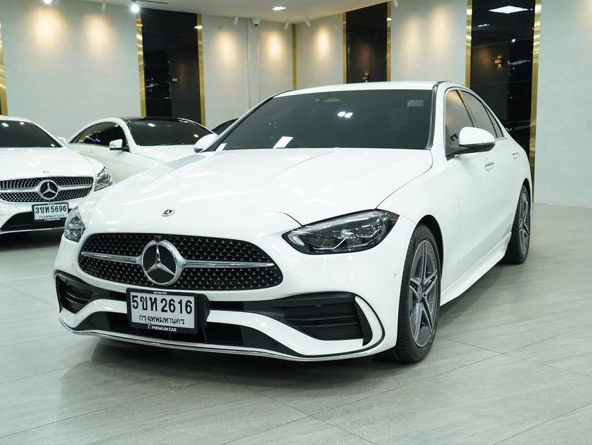 Mercedes-Benz C220d AMG Line (W206) ปี 2024 สีขาว มี MBSP Ultimate 12/2028
