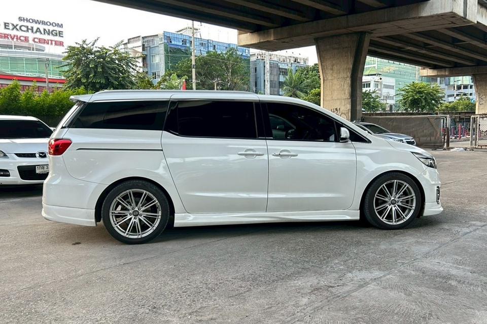 ขายด่วน! Kia Grand Carnival 2.2 LX AT ปี 2017