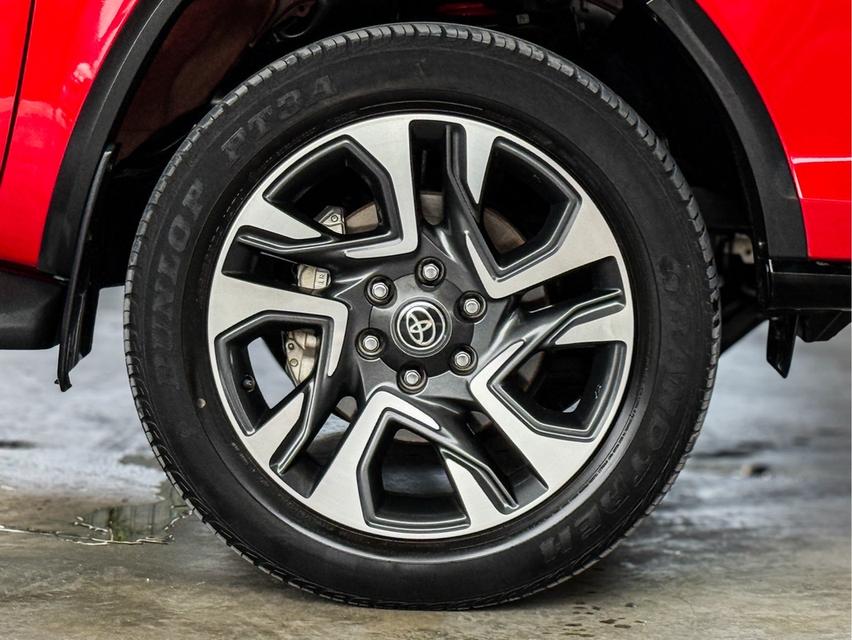 รหัสรถ WRT589 2023 TOYOTA FORTUNER, 2.4 LEGENDER BLACK TOP 18
