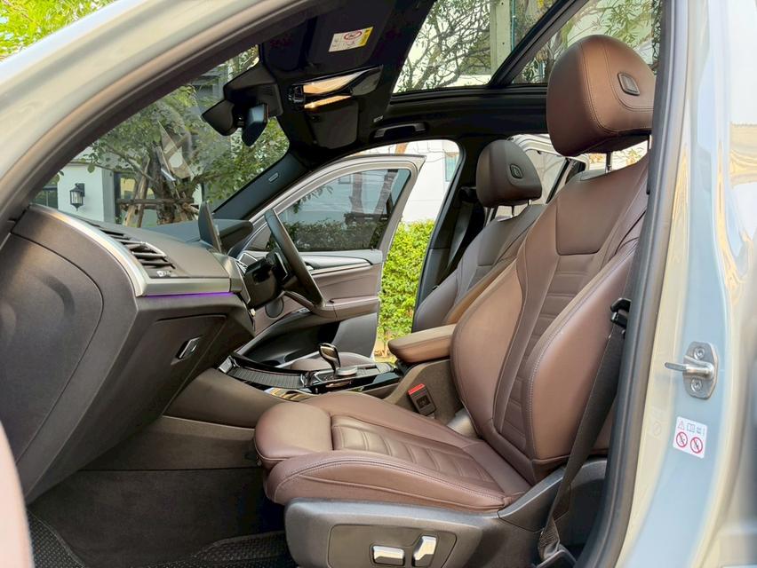 BMW X3 xDrive20d M Sport ปี 22 สี brooklyn grey รูปที่ 10
