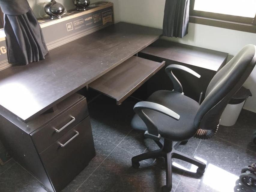 โต๊ะทำงาน พร้อมเก้าอี้ สภาพดั่งเดิม ขายถูกๆๆ เลิกกิจการครับ 2