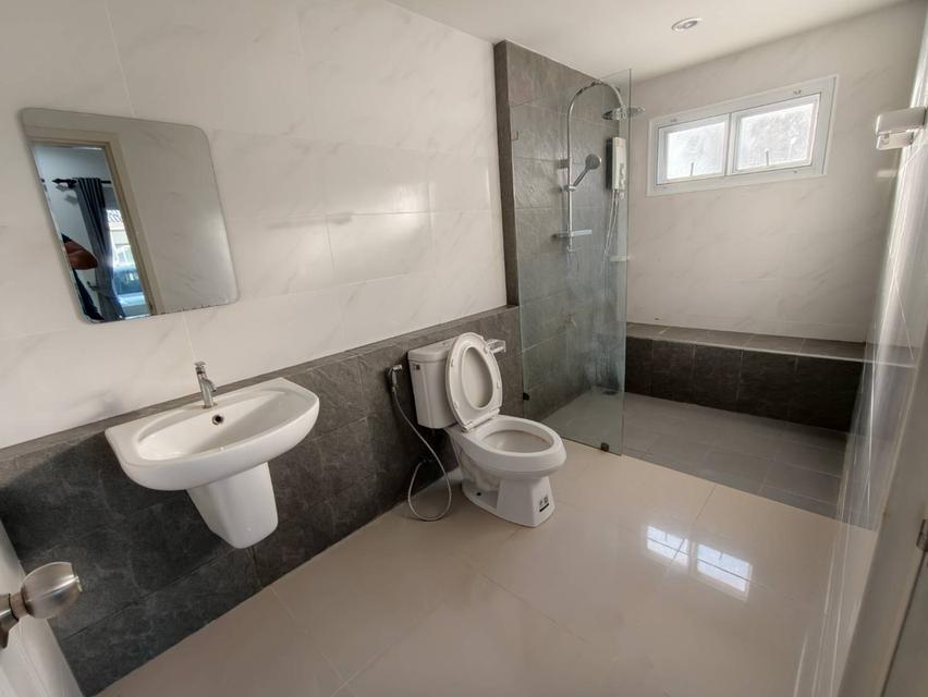 ขายบ้านเดียวชั่น​เดียว​โครงการ​ The First 4 บายพาสจอหอ  เนื้อที่ 70  ตารางวา ขายราคา 2,590,000บาท 5