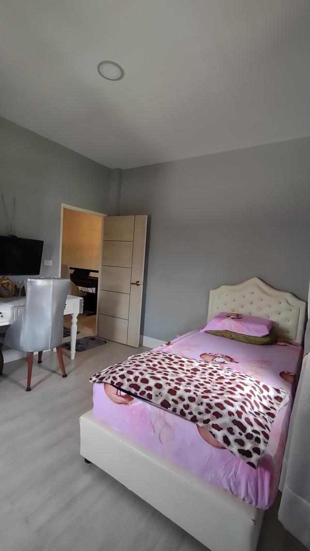 บ้านพร้อมเฟอร์4นอน3น้ำ50ตรว​3.4ล้าน​เข้าซอยไทยวัสดุเพียง1.2กิโล 8