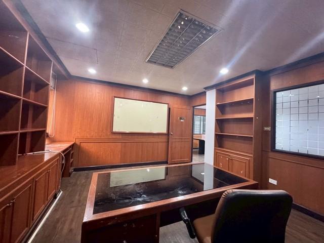 ให้เช่าอาคาร 4 ชั้น 84 ตร.ว. ถนนศรีวรา ทาวน์อินทาวน์ เขตวังทองหลาง 5