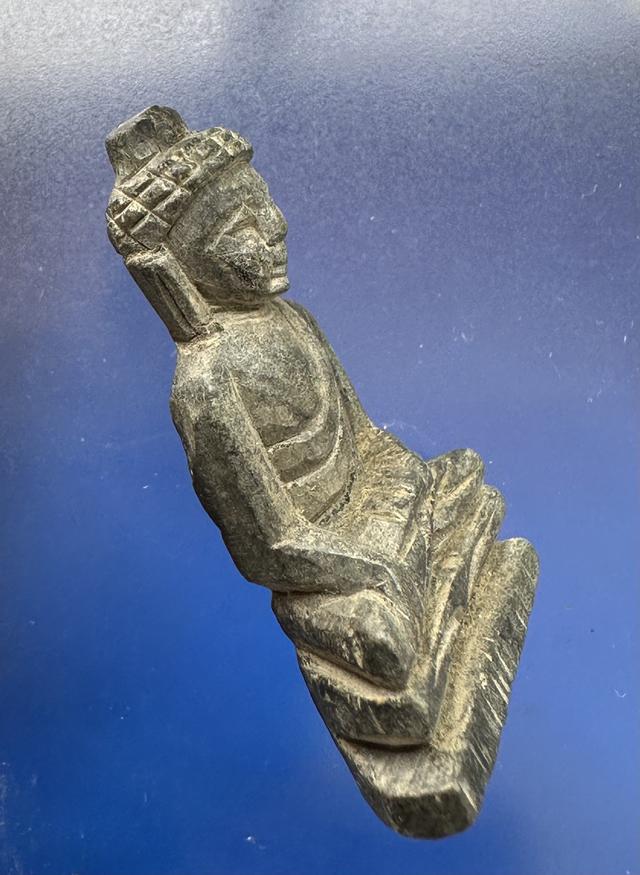 พระบูชาเล็ก เนื้อหินหยกแกะ ล.พ.วิริยังค์ ปี2536 3
