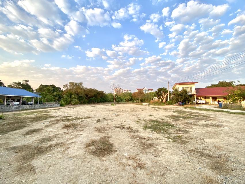 ขายที่ดินเนินพระทำเลดี 3 ไร่ ซ.ตรอกร่วมเจริญ ติดถนนคอนกรีต2ด้าน ใกล้หาดแสงจันทร์1.7กม. อ.เมืองระยอง 2