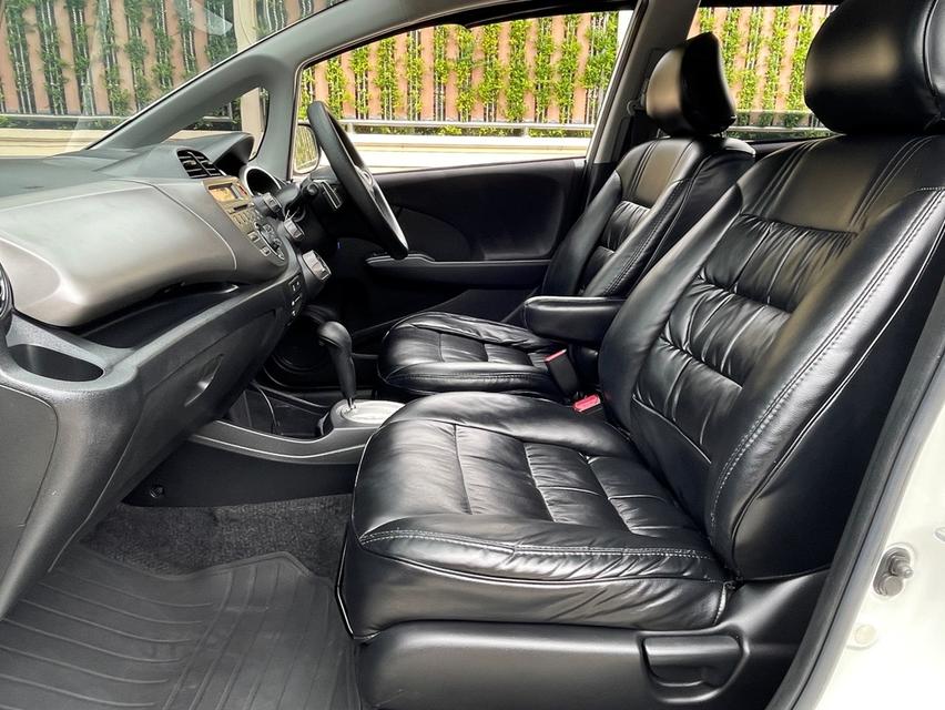 HONDA JAZZ 1.5 SV โฉมGE ปี 2009 AUTO สภาพนางฟ้า 11