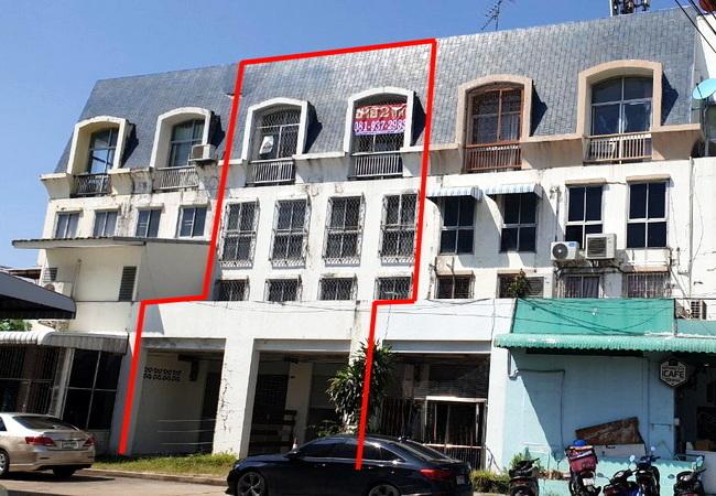 ขายอาคารพาณิชย์ ซอยลาดพร้าว 71 โครงการธนาเพลส เนื้อที่ 40 ตร.ว. 3.5 ชั้น ทำเลดี 1
