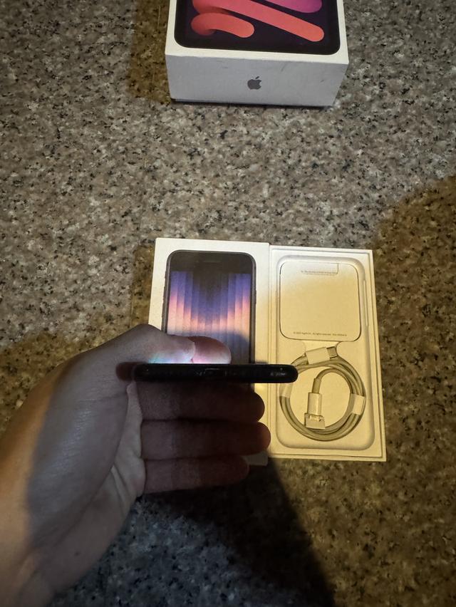 ขายไอโฟนSE3สีMinight64กิ๊กสูนTrueยกกล่องสวยๆใช้งานดีทุกๆฟังชั่นถูกมากกก