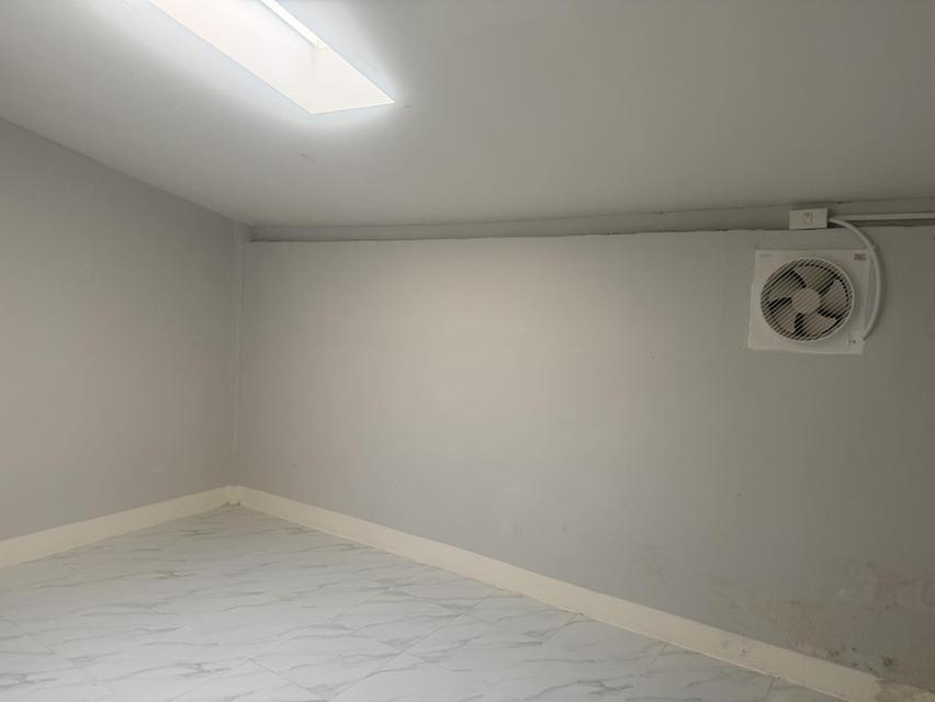 ขายด่วน 1.39 ล้านบาท ฟรีโอน ขายทาวน์เฮ้าส์ชั้นเดียว ทำเลทองเดินทางสดวก เคหะร่มเกล้า 6