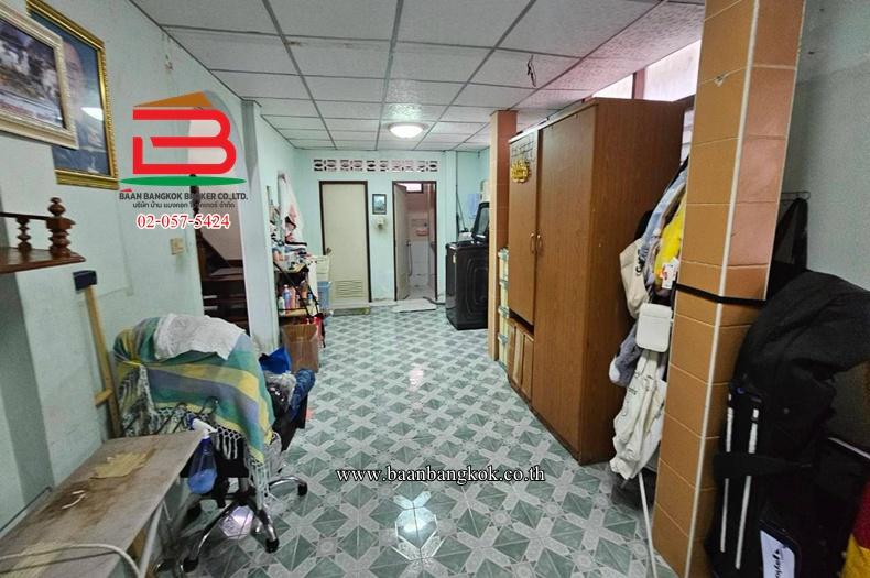 บ้านเดี่ยว ลาดพร้าว 101 ซอย 48 แยก 1 (ใกล้วัดบึงทองหลาง) เนื้อที่ 50 ตรว. แขวงคลองจั่น เขตบางกะปิ 5