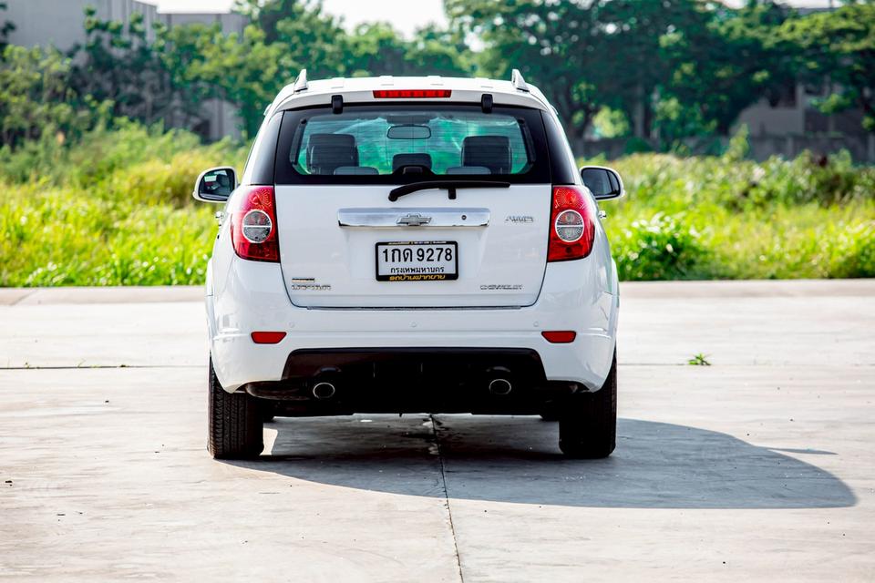 CHEVROLET Captiva 2.4 LT AWD ปี 2012 เกียร์ออโต้ สีขาว Suv 7 ที่นั่ง รูปที่ 6