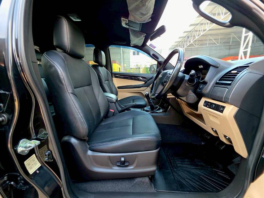 รหัสรถ SEZ4957 Isuzu D-Max 4 ประตู Hi-Lander Stealth 1.9 Ddi ZP เกียร์ ธรรมดา ดีเซล สี ดำ ปี 2019 9