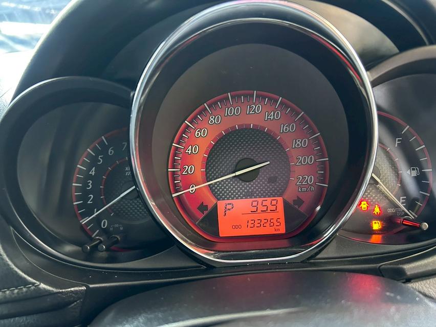 oyota yaris eco 1.2 g 2014 รูปที่ 16