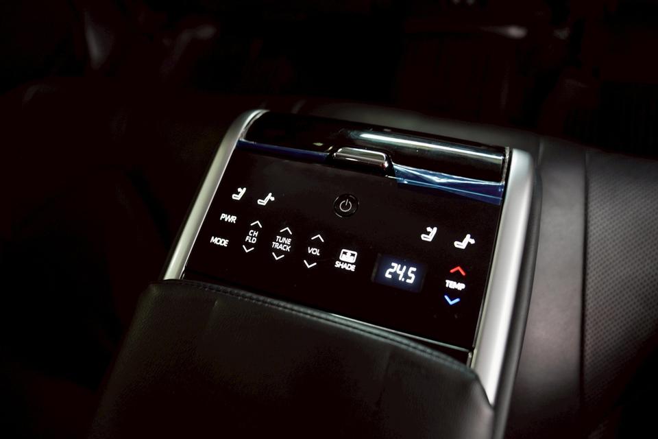 TOYOTA #CAMRY 2.5 HYBRID PREMIUM AT  (ปี 2018 จด 2019) 8