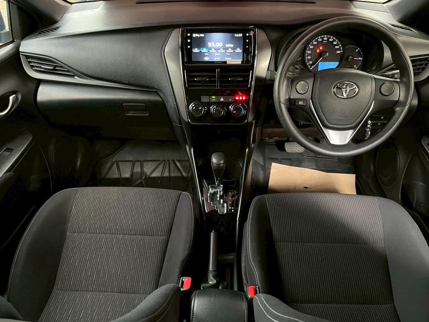Toyota Yaris 1.2 Sport CVT ปี 2024 วิ่งน้อย 4,9xx กม. 5