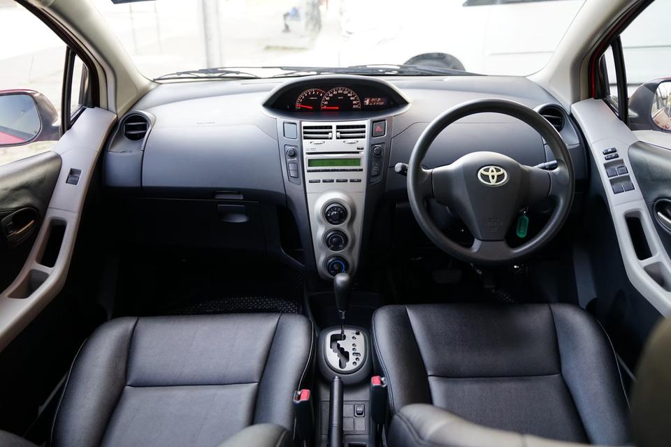 2011 TOYOTA YARIS 1.5E  11